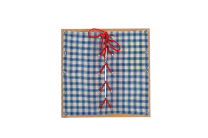 Lacing Dressing
Frame