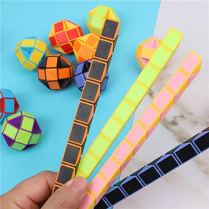 Folding Magic Snake Ruler Puzzle