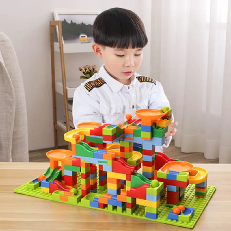 Building Blocks Maze Ball Track