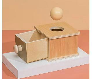 Macaron Imbucare Box w/ Ball (11*11*8cm)